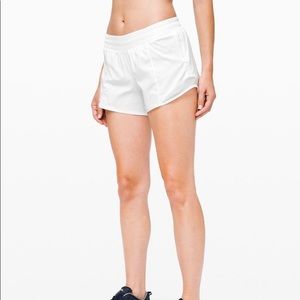 Lululemon Hotty Hot Low-Rise Short 4”